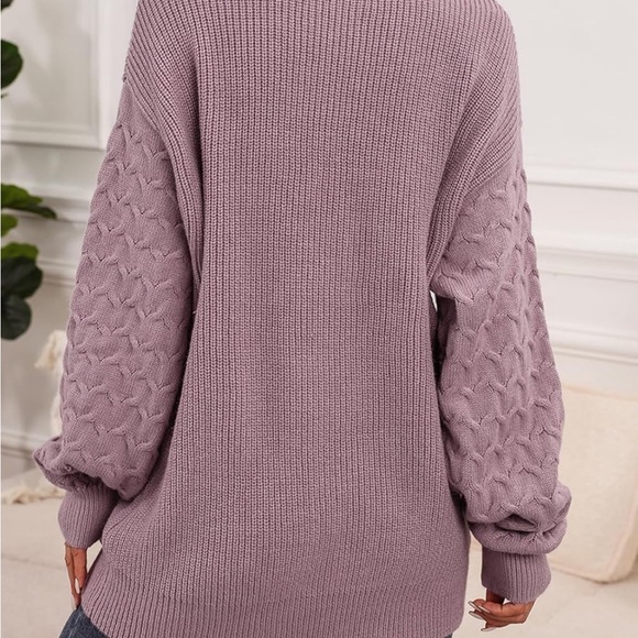 EVALESS Womens Long Sleeve Sweaters Fall 2024 Trendy Sexy Lace V Neck Knit - Picture 4 of 4